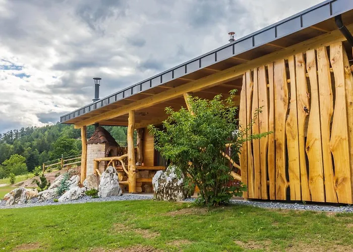 - Koca Ob Jezeru Casa vacanze