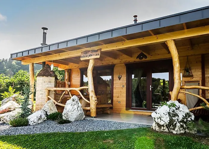 - Koca Ob Jezeru Casa vacanze